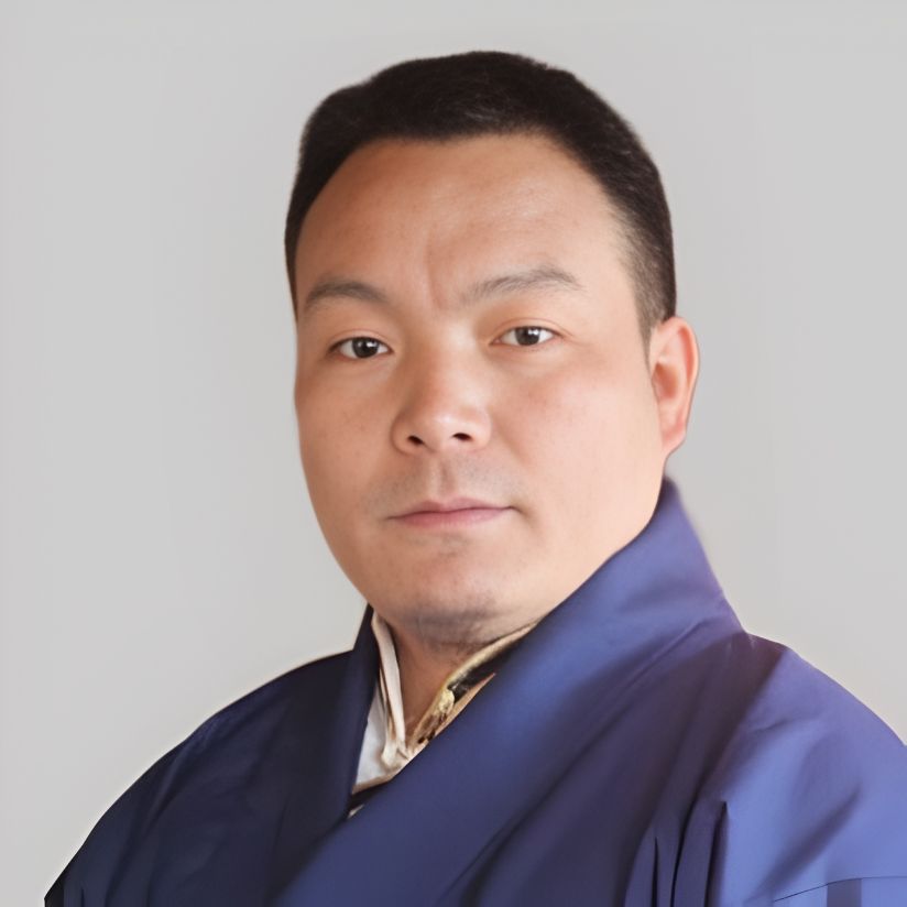 ངོ་ཆེ་སྤེན་པ་ཚེ་རིང་།