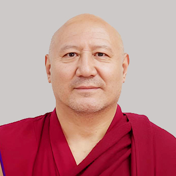 སློབ་དཔོན་ལྷག་པ་ཚེ་རིང་།