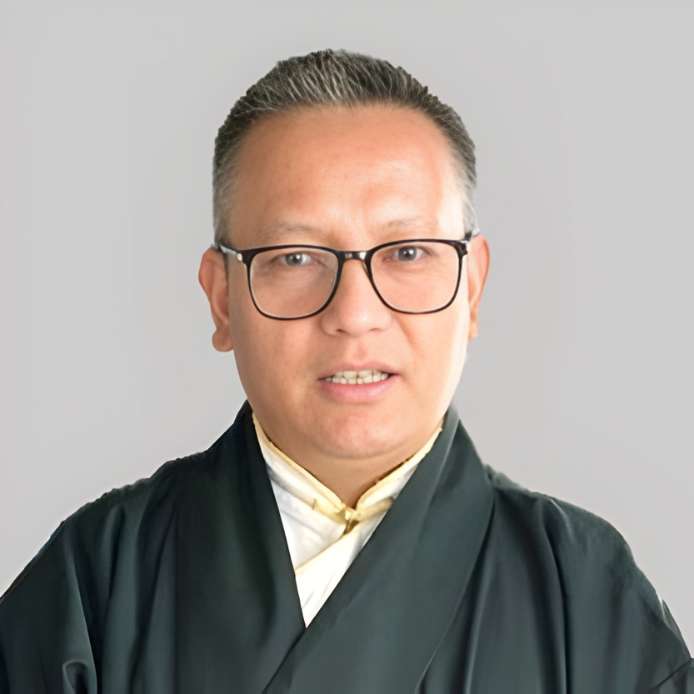 ལྷ་རྩེ་ཟླ་བ་ཚེ་རིང་།