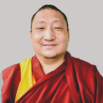 དགེ་བཤེས་ལྷ་རམས་པ་ཨ་ཀྲུག་ཚེ་བརྟན།